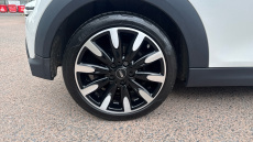 MINI Hatchback 1.5 Cooper Exclusive Premium 3dr Auto Petrol Hatchback